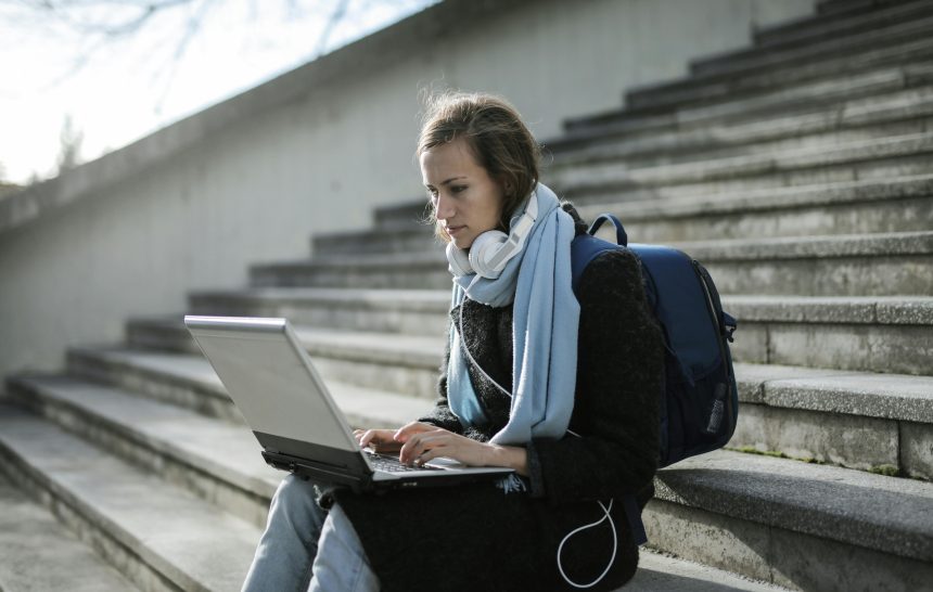 How to Choose the Perfect Laptop Backpack for Work or Travel